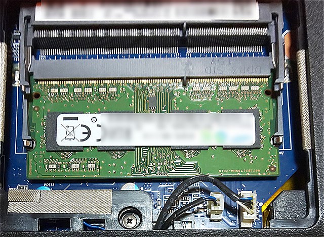 SONY VAIOのFit15シリーズSVF1531の分解(メモリ増設, SSDへの換装の為 